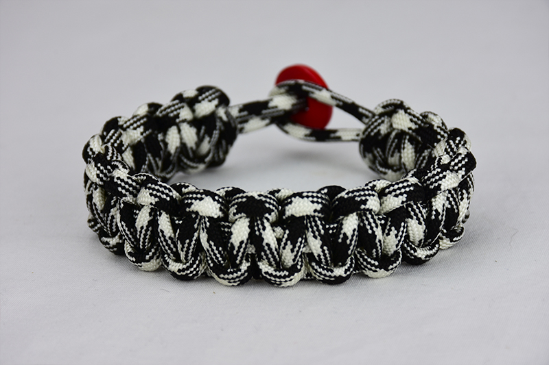 Black and White Camouflage Paracord Bracelet That Will Help Others Who Are  In Need