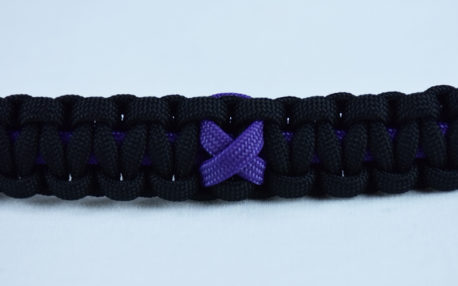 purple and black alzheimers support paracord bracelet with purple ribbon in the center